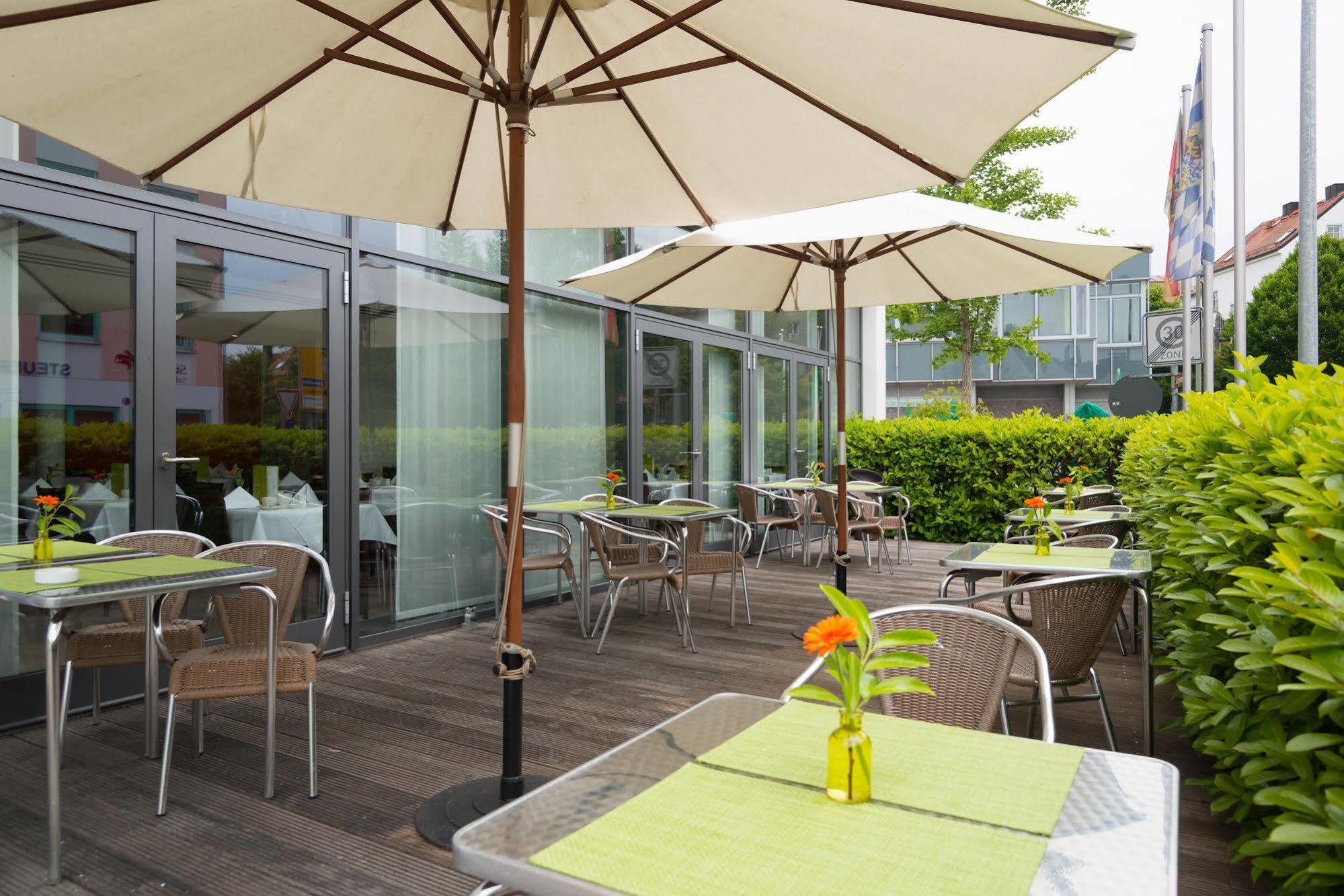 Corbin Muenchen Airport Business Hotel Freising Exterior photo